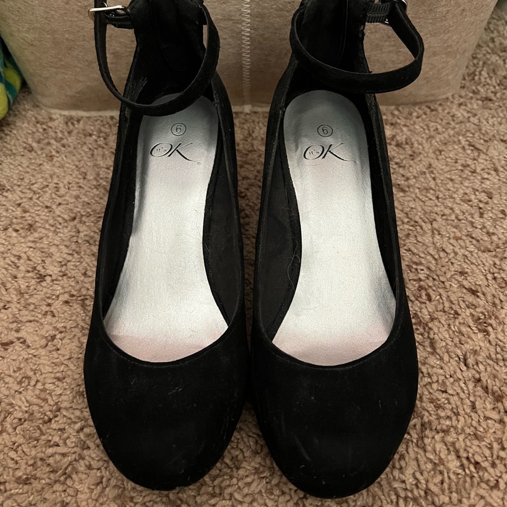 Elegant Black Women's Shoes